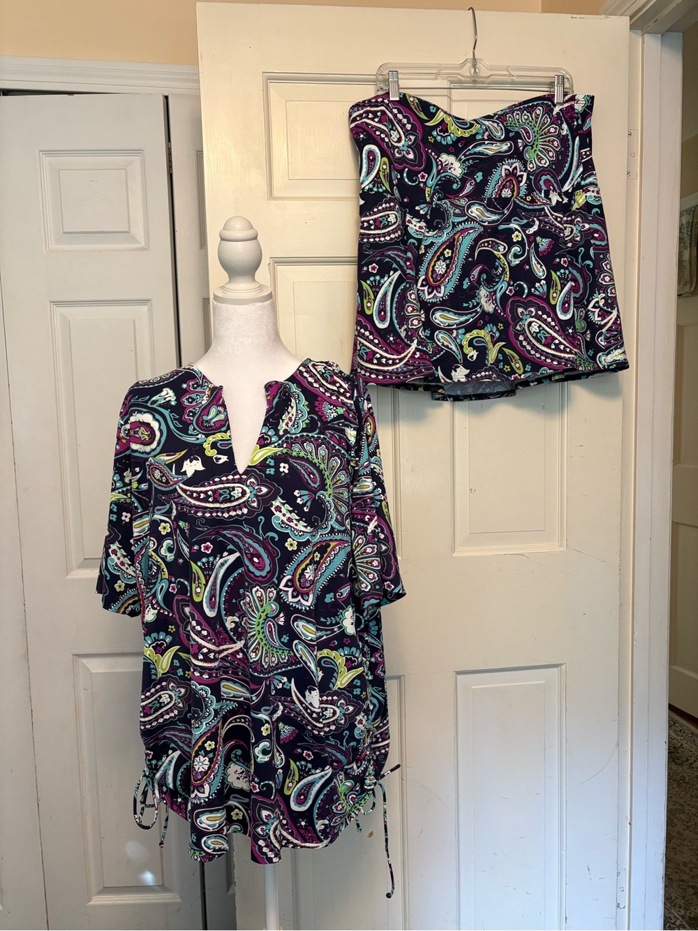 Lands' End Women's Paisley Split-Neck Tunic with Matching Swim Skirt.
